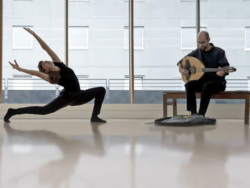 contemporary dance & laouto