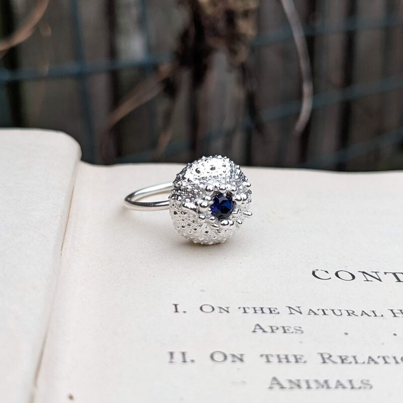 blue-sapphire-urchin-ring